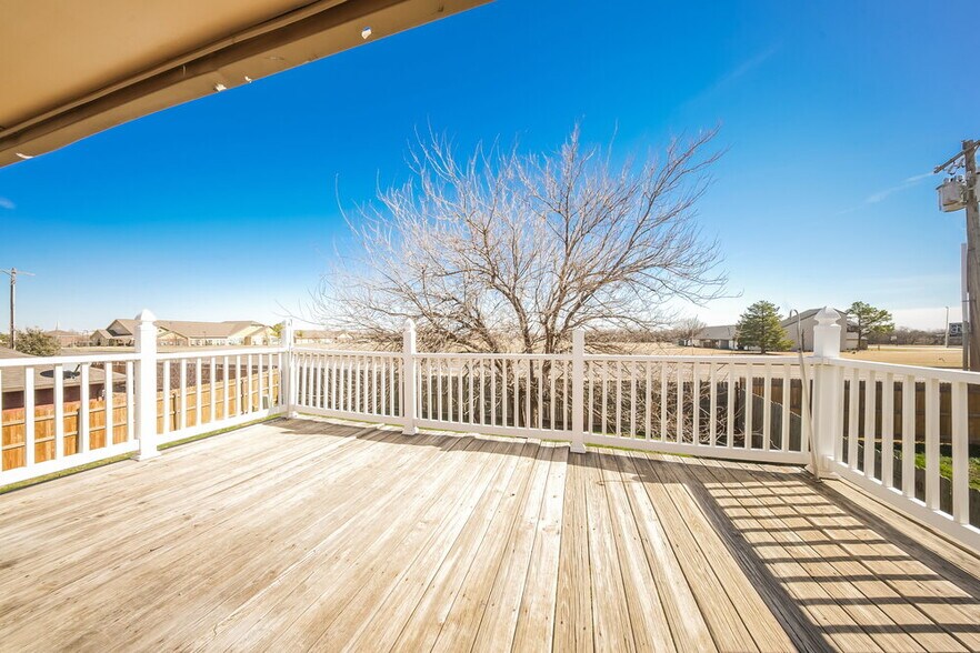 Building Photo - 11240 Cimarron Dr