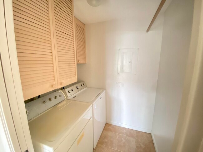 Building Photo - 6729 NW 29th Way