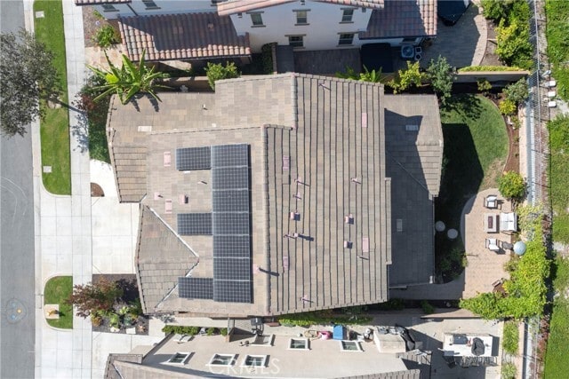 Building Photo - 20 Ventada St