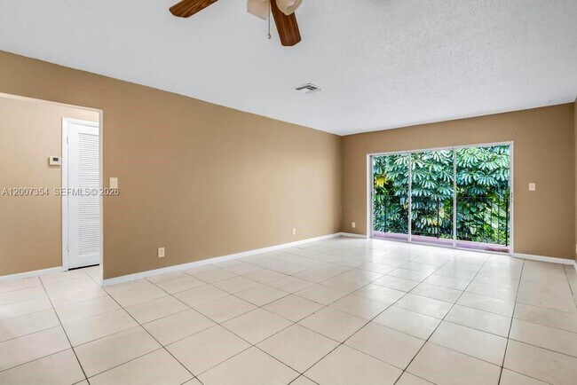 Building Photo - 3100 Coral Springs Dr