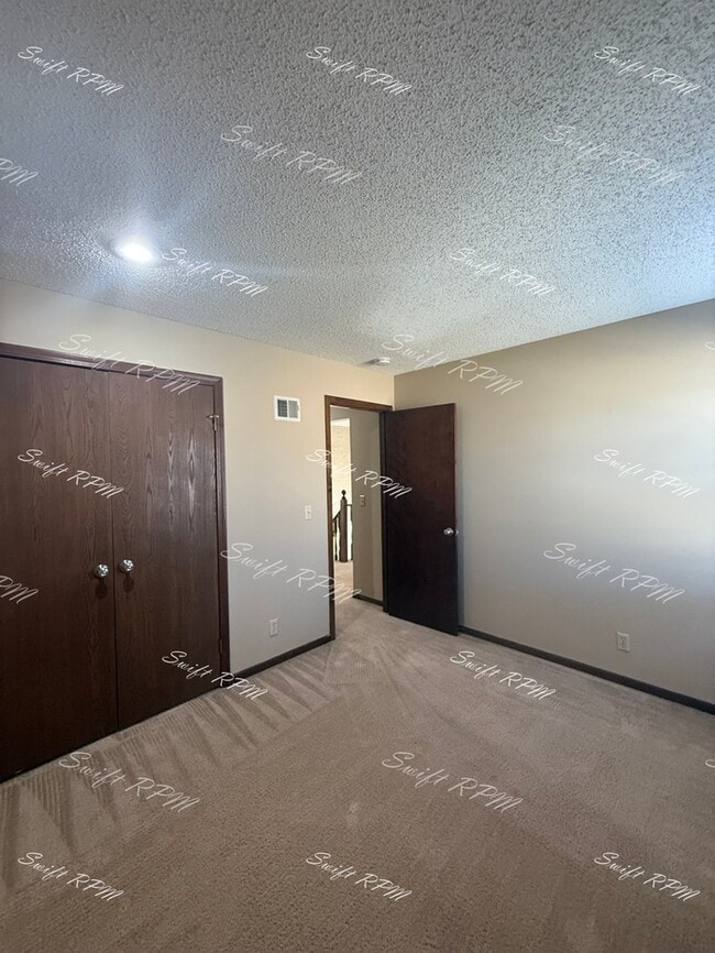 Building Photo - 6704 W 150th St