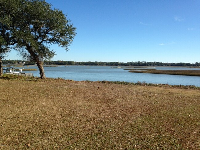 Building Photo - 91 Genoes Point