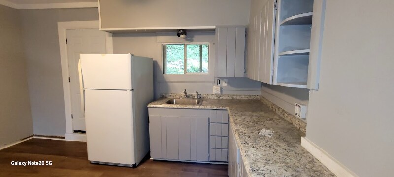 Building Photo - 1030 Montier St