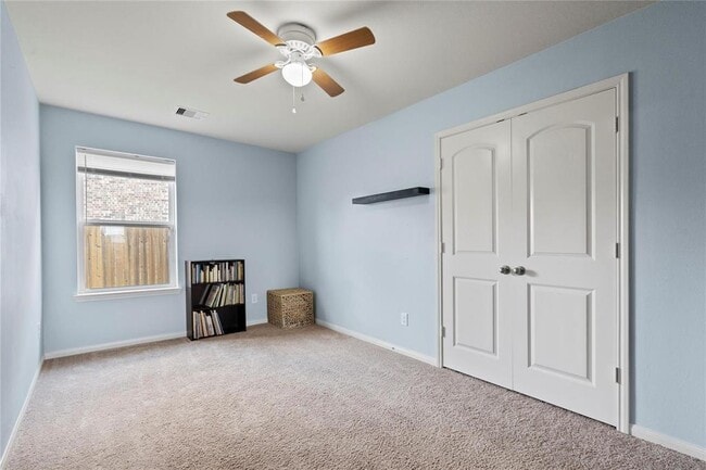 Building Photo - 12221 Seacrest Ln