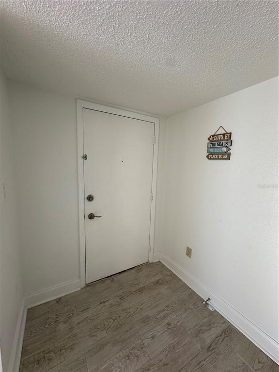Building Photo - 351 S McMullen Booth Rd