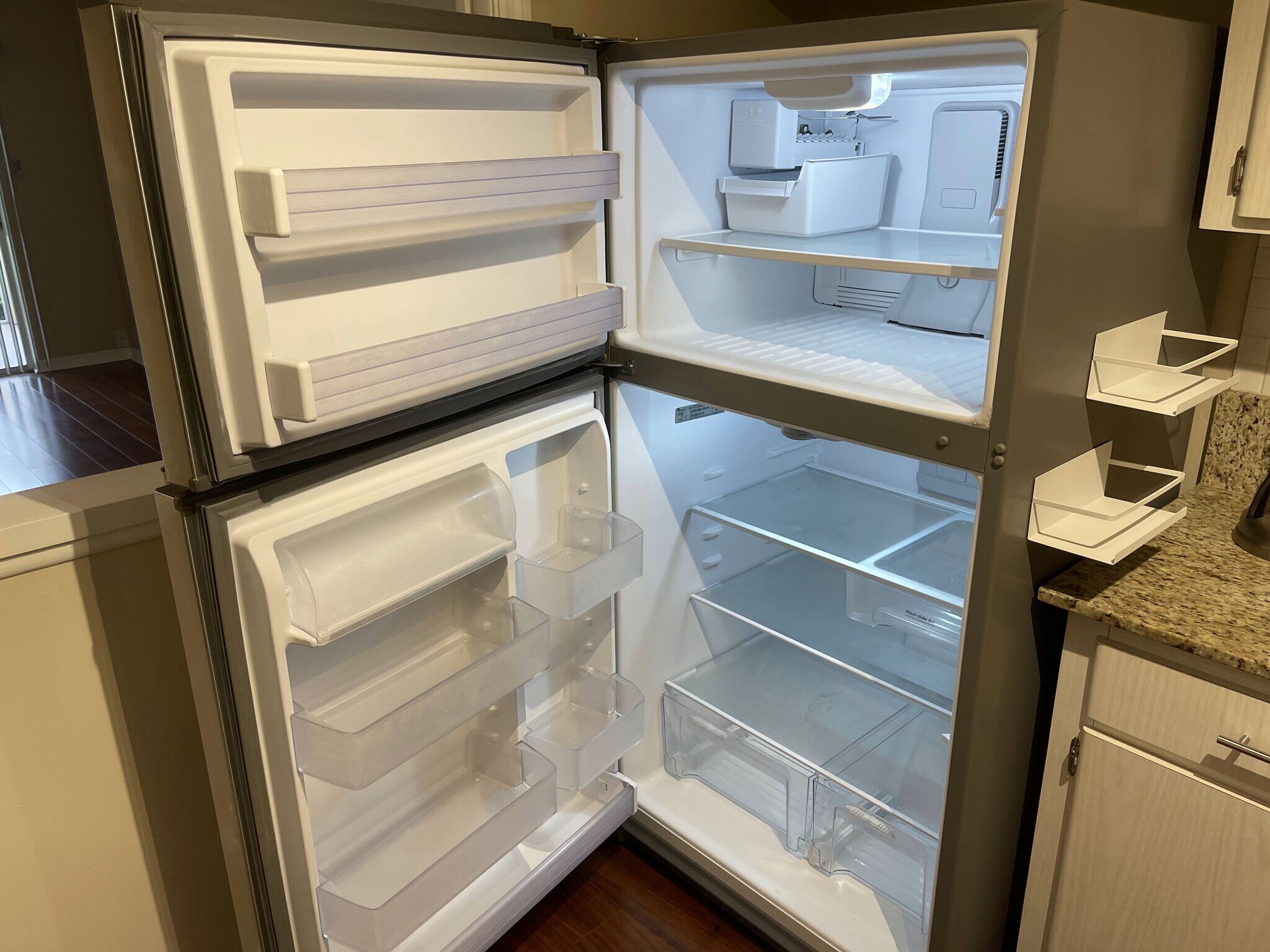 Refrigerator - 10356 Carrollwood Ln