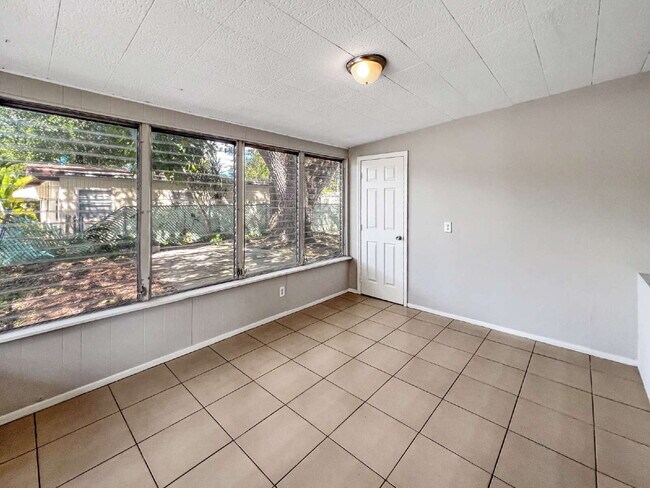 Building Photo - 9861 Orange River Blvd