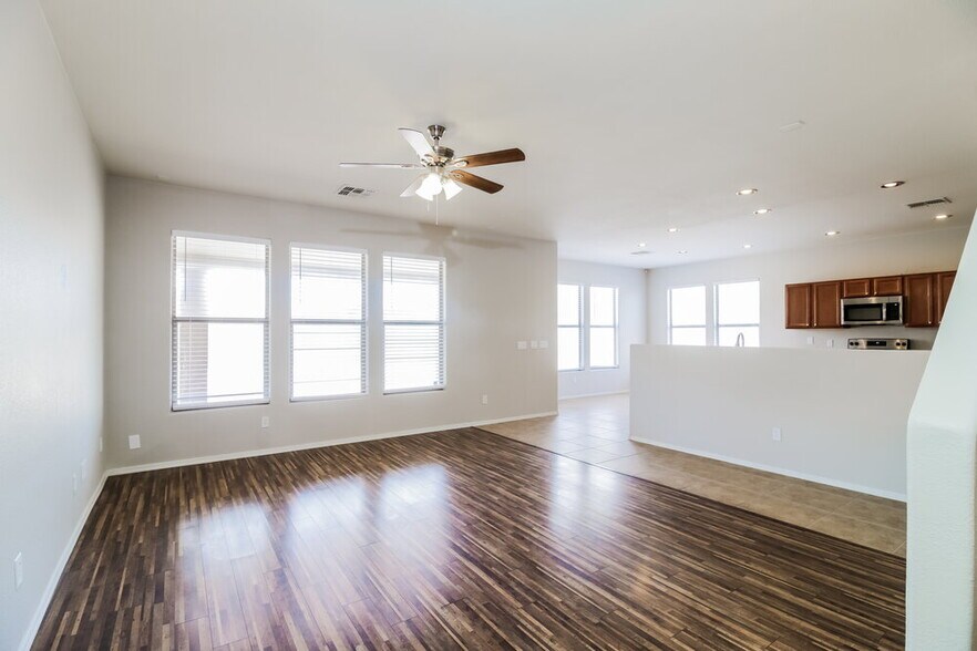 Building Photo - 45480 W Morning View Ln