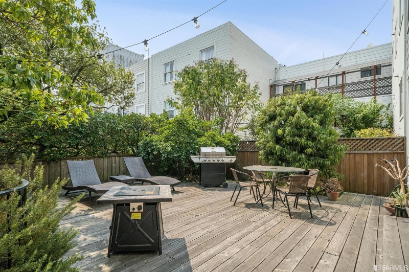 Building Photo - 3177 California St