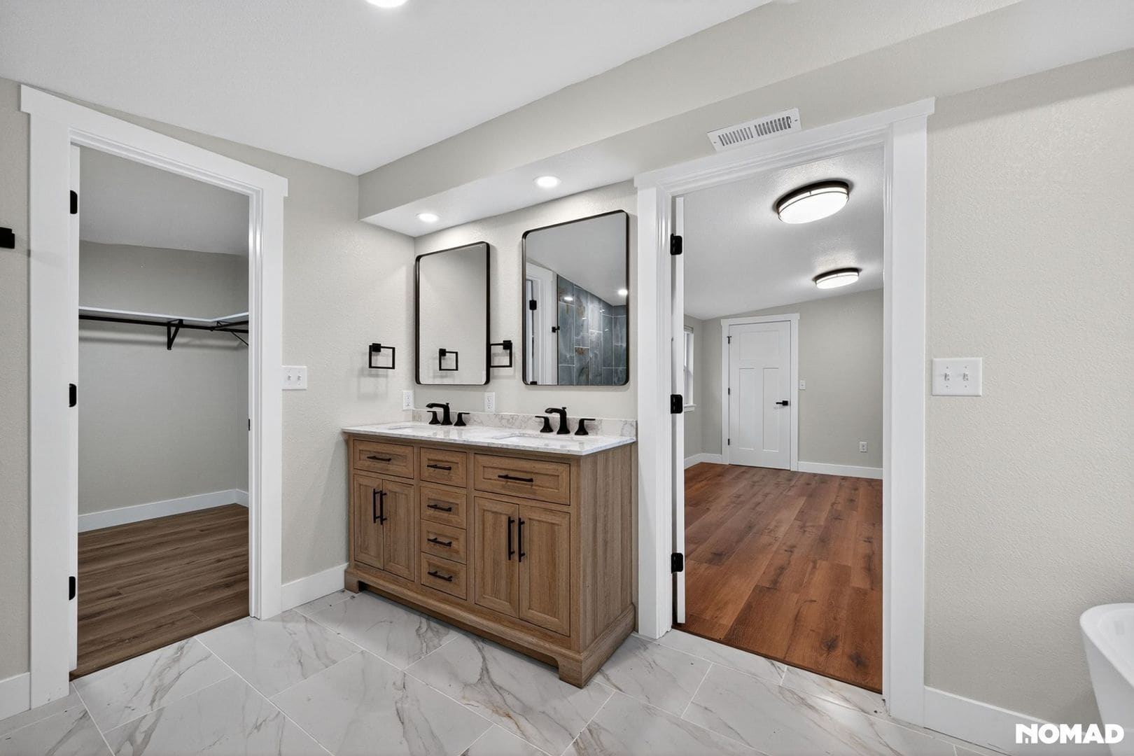 Building Photo - 1615 W Mulberry St