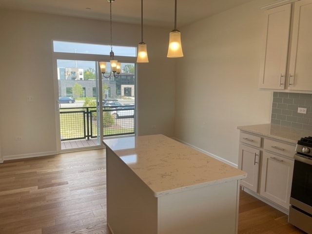 Building Photo - 3S629 Camden St