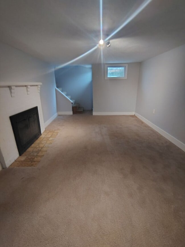 Building Photo - Cozy Two Bedroom - Coming Soon