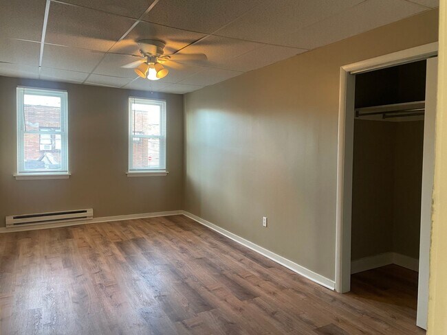 Building Photo - 2701 Center