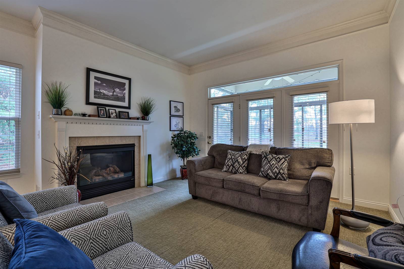 Living/Family Room - 11633 Chancery Ln