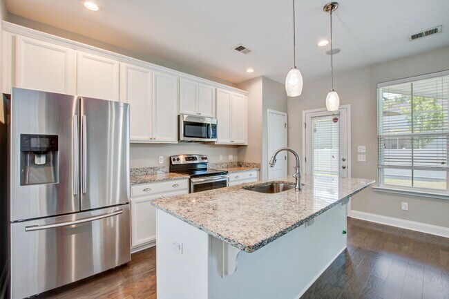 Building Photo - 135 Fulmar Pl