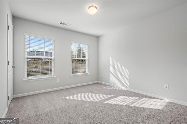 Building Photo - 424 Whitetail Cir