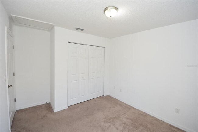 Building Photo - 31 Rosecroft Ln