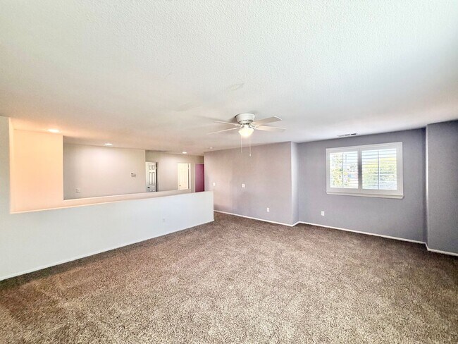 Building Photo - Spacious 5 Bedroom Redhawk Home with LARGE Loft & Backyard in Prime Location