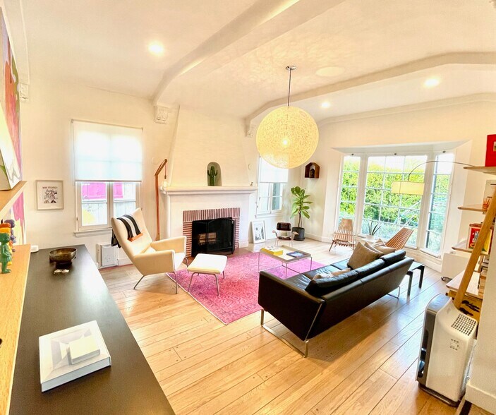 Owner photo from Past - 3159 Hutchison Ave