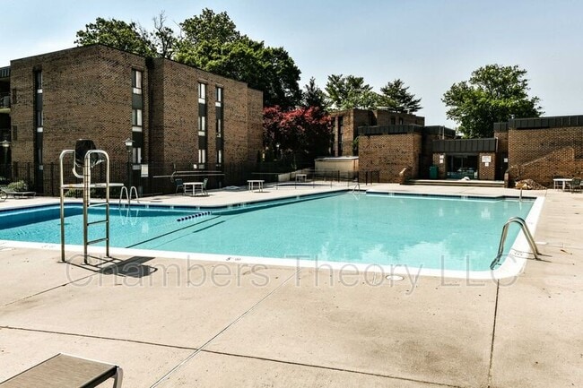 Building Photo - 7802 Dassett Ct