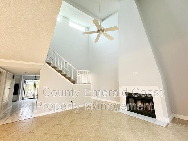 Building Photo - 930 Gulf Shore Dr