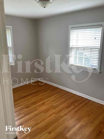 Building Photo - 18244 Center Ave