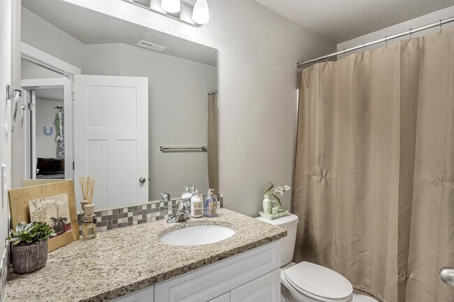 Building Photo - 1109 Emerald Pools Ln