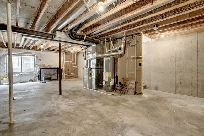 Building Photo - 6769 Rio Bravo Grove