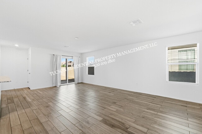 Building Photo - 8839 E Raven Hill Wy