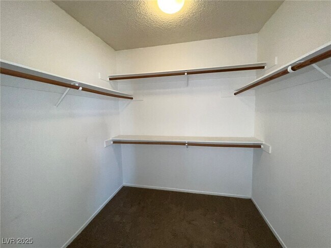 Building Photo - 1908 Misty Glade Dr