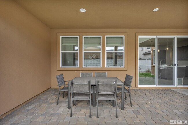 Building Photo - 619 Camargue Trl