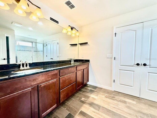 Building Photo - 14112 Poke Ridge Dr