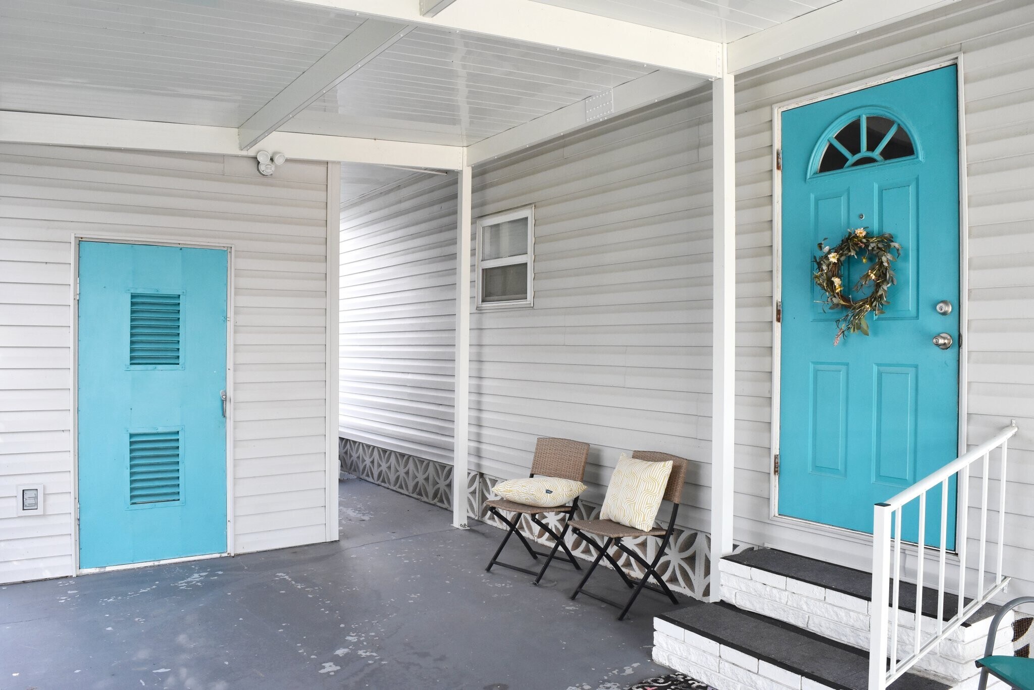 Building Photo - 542 Tampico Dr