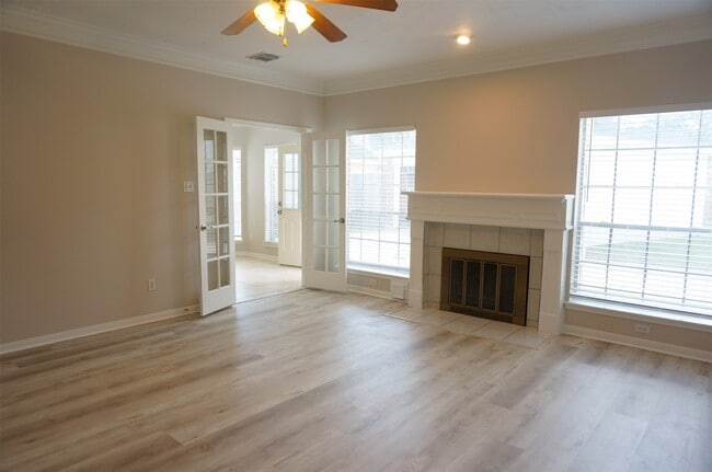 Building Photo - 4607 Forest Home Dr