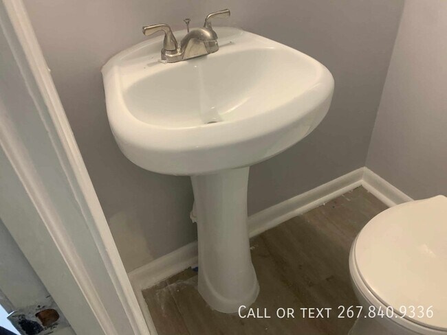 Building Photo - 18 Armor Ct