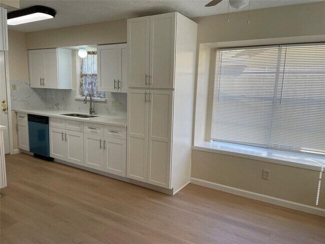 Building Photo - 24119 Nomini Hall Ln