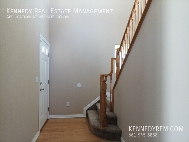 Building Photo - 461 W Ave K