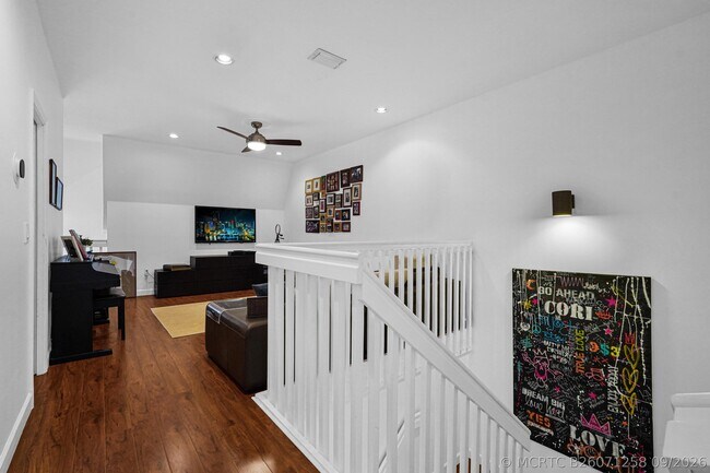 Building Photo - 616 W Palm Aire Dr