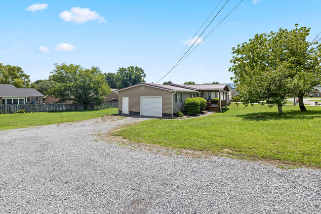 Building Photo - 1322 Raulston Rd