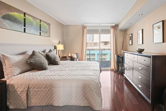 Building Photo - Brickell Avenue Water View