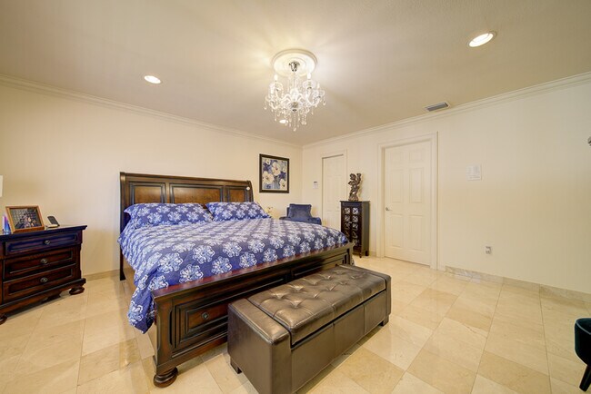 Building Photo - 16811 NW 83rd Ave