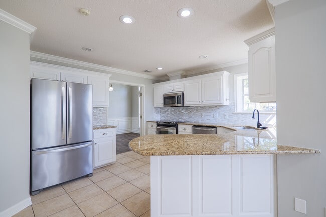 Building Photo - 4246 Netherfield Ln