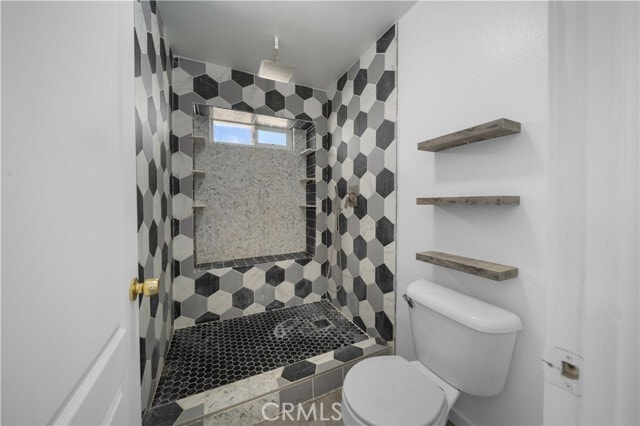 Building Photo - 21690 Everett Dr