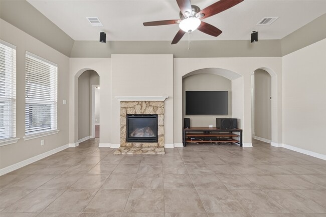 Building Photo - 30072 Willow Walk Lane