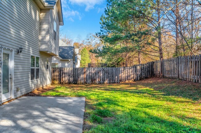 Building Photo - Gorgeous 3/2.5 with 2 car garage.