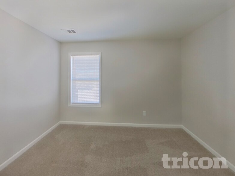 Building Photo - 2017 Rockycreek Ln