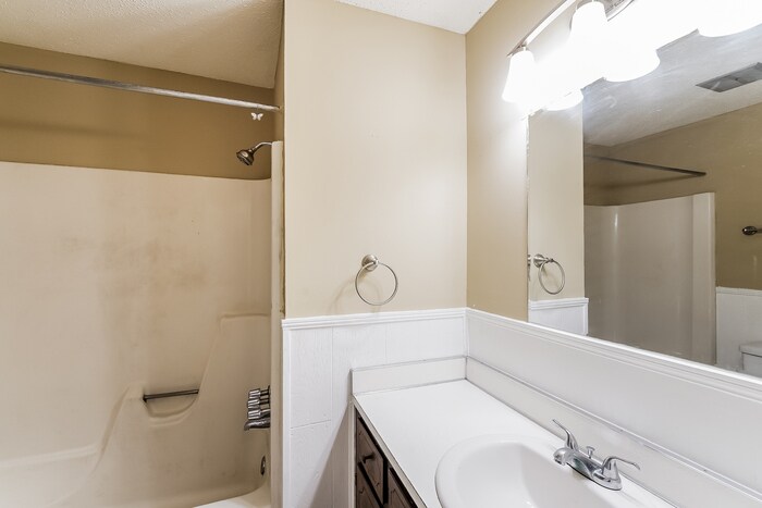 Building Photo - 5235 Mike Dr