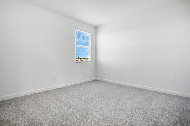 Building Photo - 5640 Vinyasa Rd