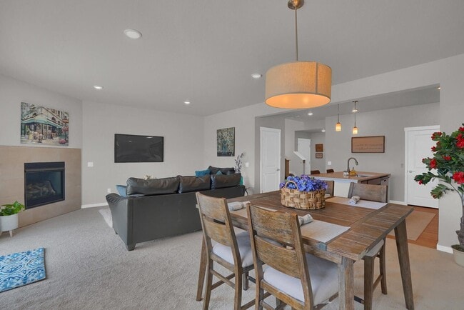 Building Photo - $2000 | 3BR/2.5BA | Newly Built Townhome f...