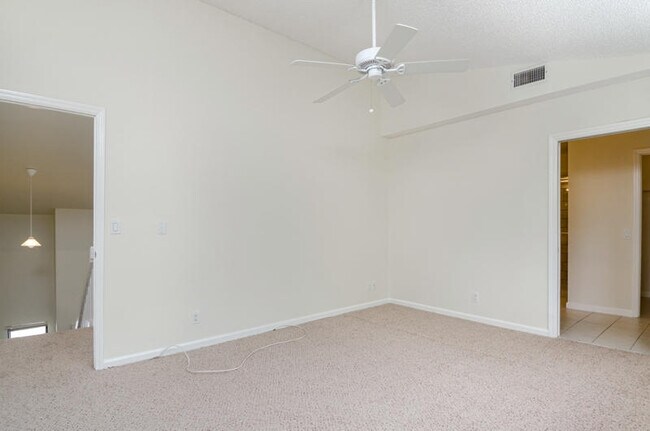 Building Photo - 363 W Camino Real